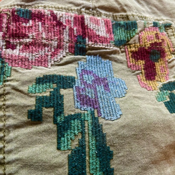 Anthropologie Hei Hei Embroidered Floral  Utility Pant Boho Olive Green Women 27 - Picture 3 of 3